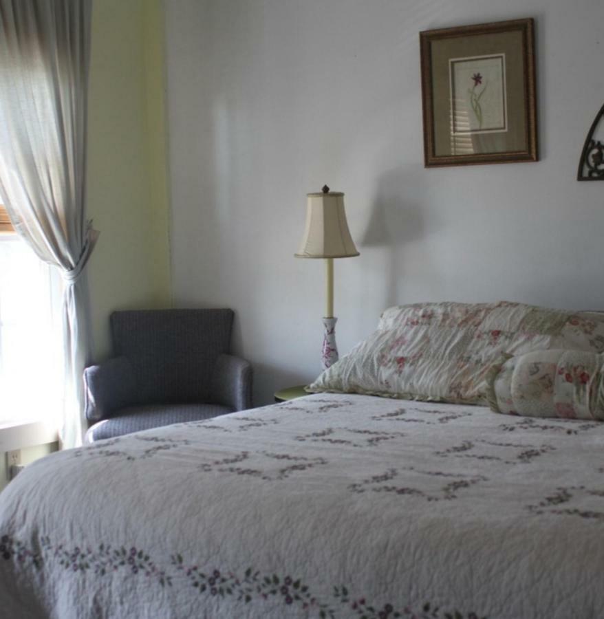 Hayden Creek Inn Springfield Center Extérieur photo